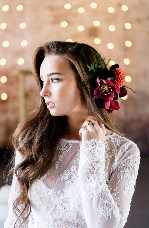 Long-sleeved wedding dress