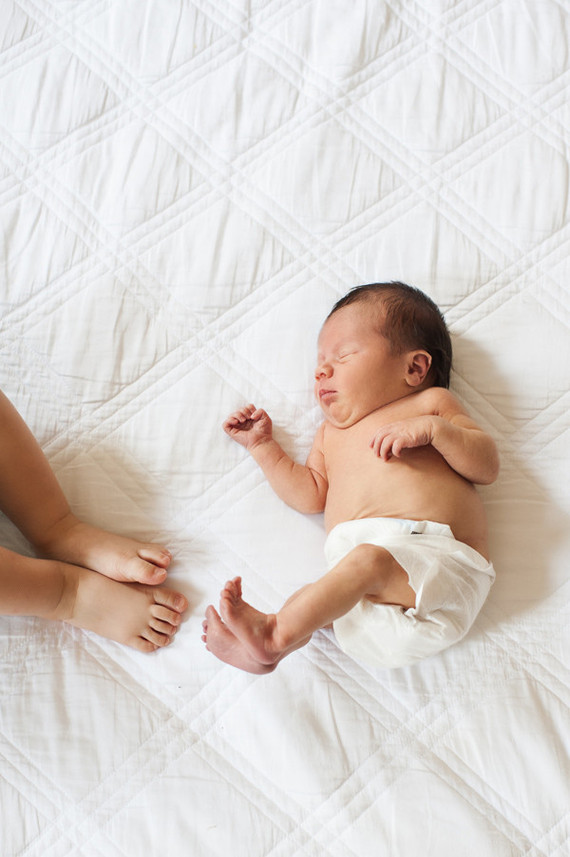 lifestyle newborn photos