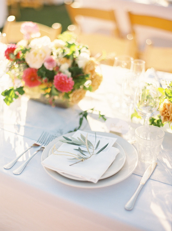 Summer wedding tablescape