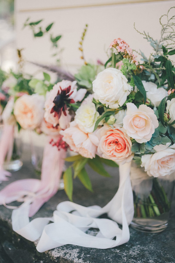 Soft peach bridal bouquets