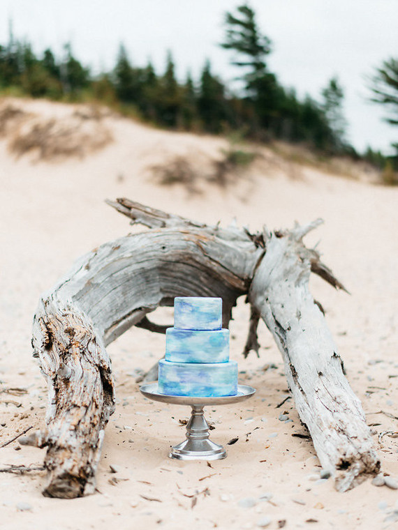 Watercolor wedding cake