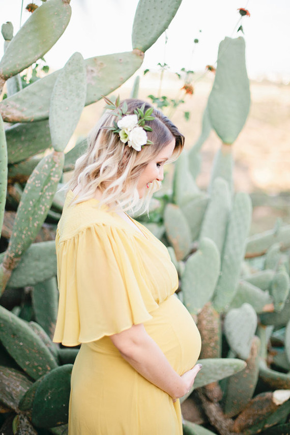 Cactus garden maternity photos
