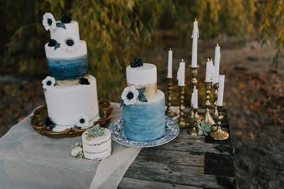 Seaside wedding cakes