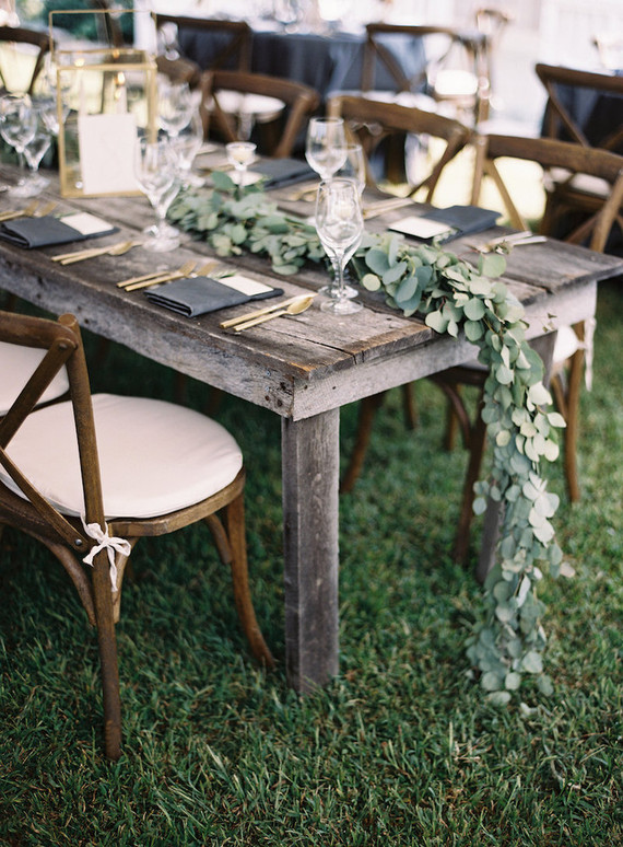 Rustic fall wedding tablescape