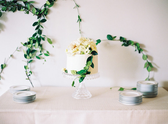 classic white floral cake