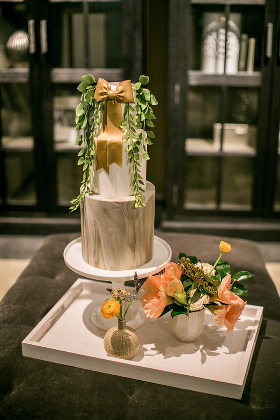 Marbled wedding cake