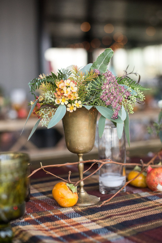 Rustic fall wedding decor