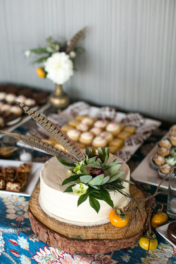 Rustic wedding cake
