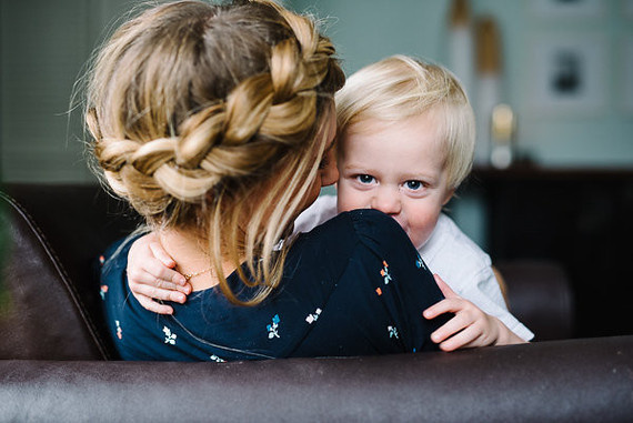 lifestyle family photos at home