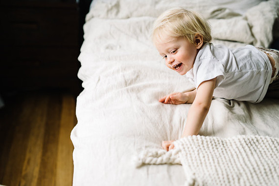 lifestyle family photos at home