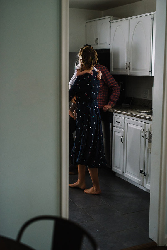 lifestyle family photos at home