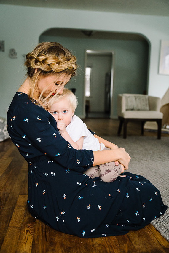 lifestyle family photos at home