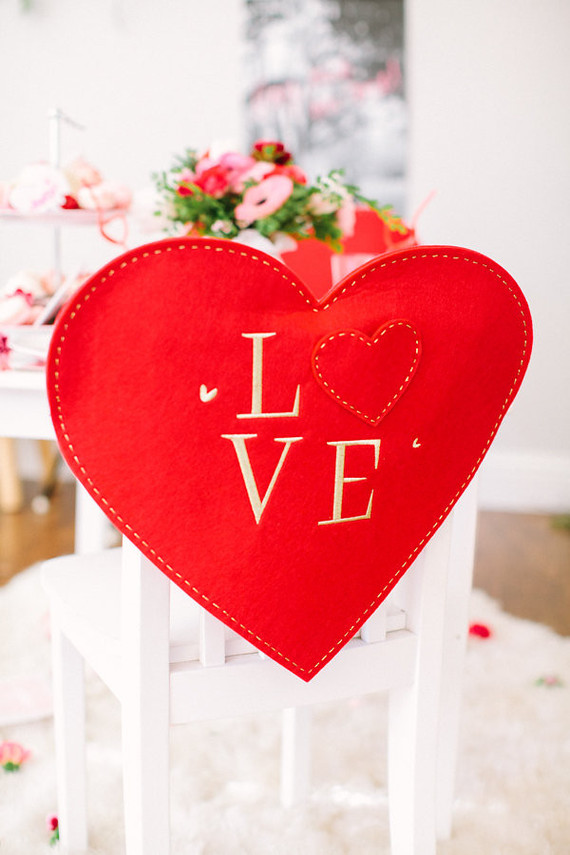 Heart chair backer