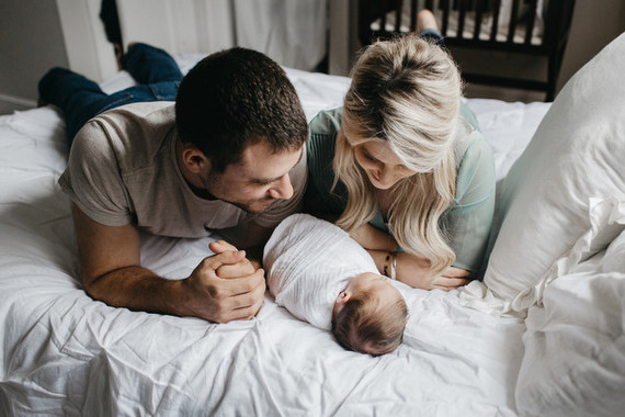 lifestyle newborn photos