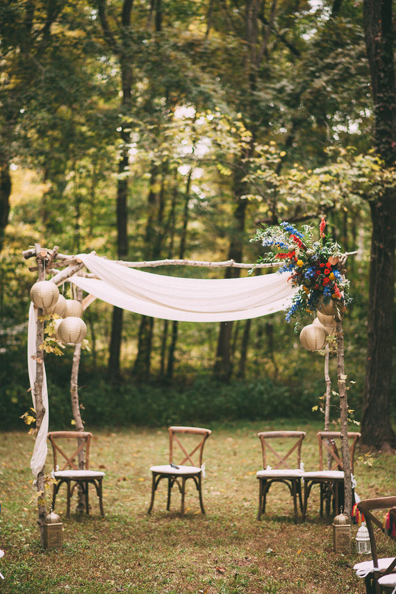 DIY woodsy wedding