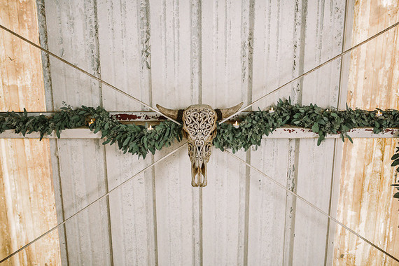 Romantic equestrian wedding decor