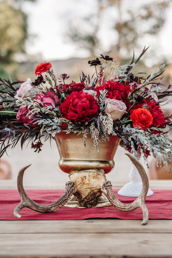 Equestrian wedding tablescape