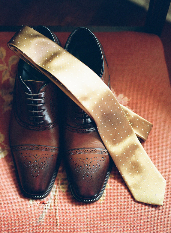 Groom's attire