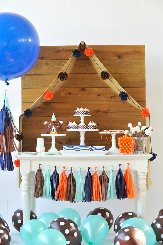 Woodsy first birthday party from Happy Wish Co
