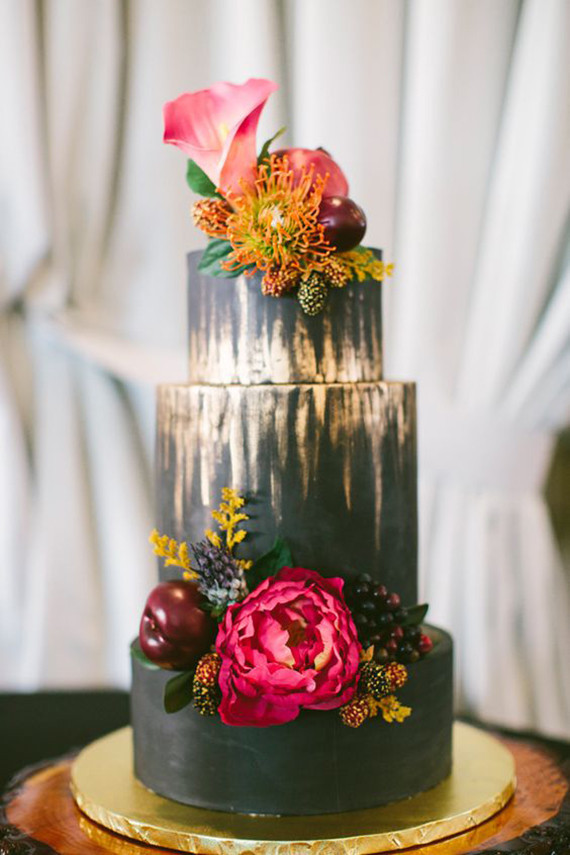 Black wedding cakes