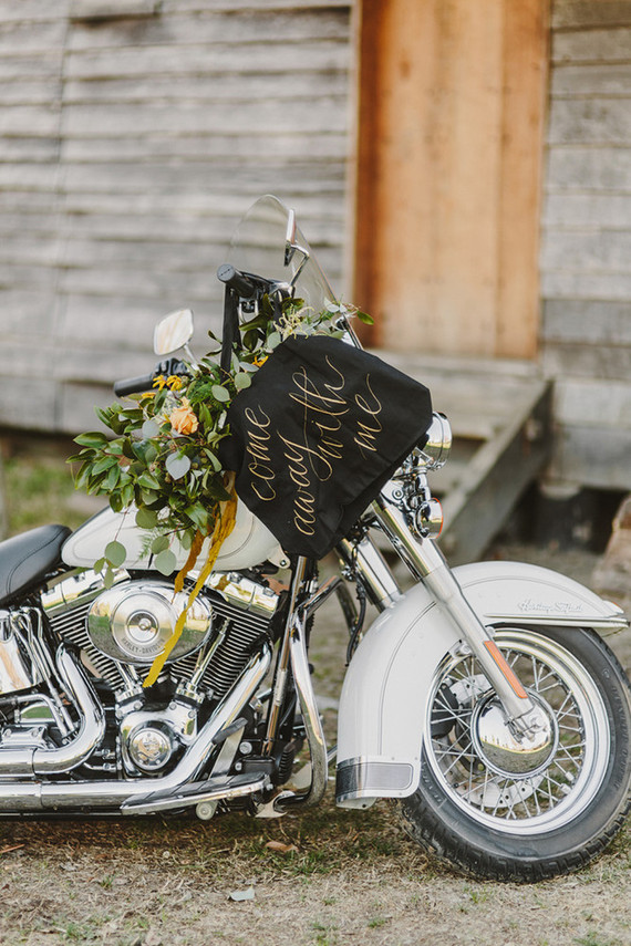Edgy fall elopement inspiration