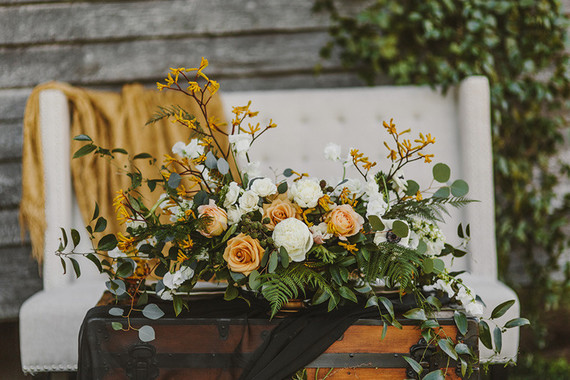 Gold and black wedding ideas