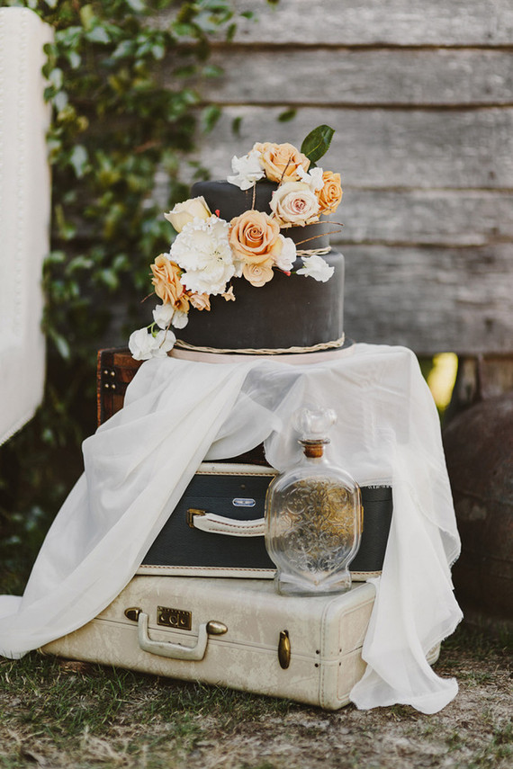 Dark wedding cake