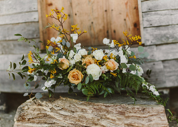 Gold and black wedding ideas