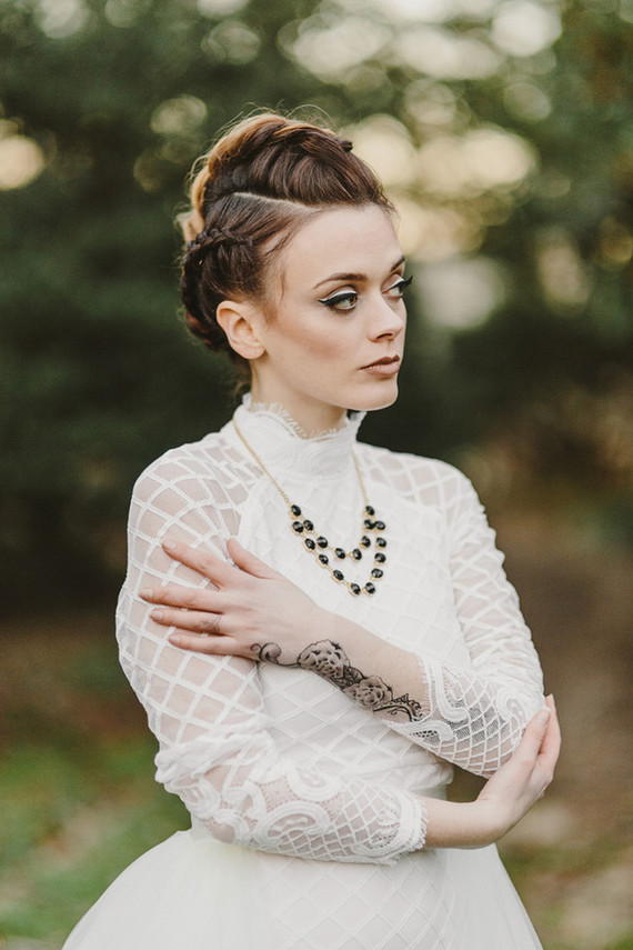 Edgy fall elopement inspiration