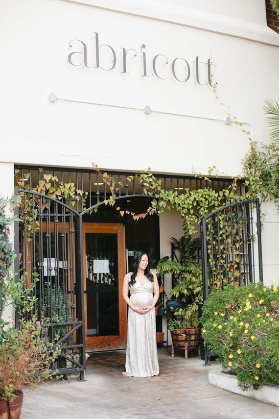 Baby shower maternity portraits