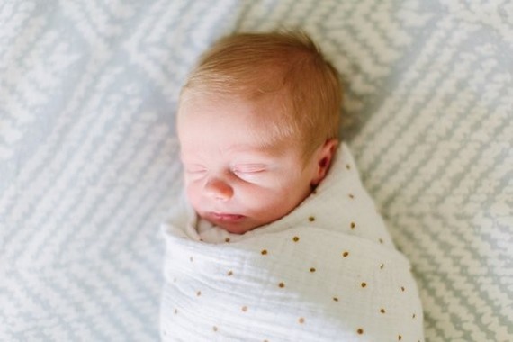 natural light newborn photos