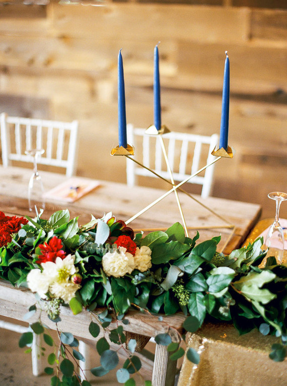 Gold candle holder