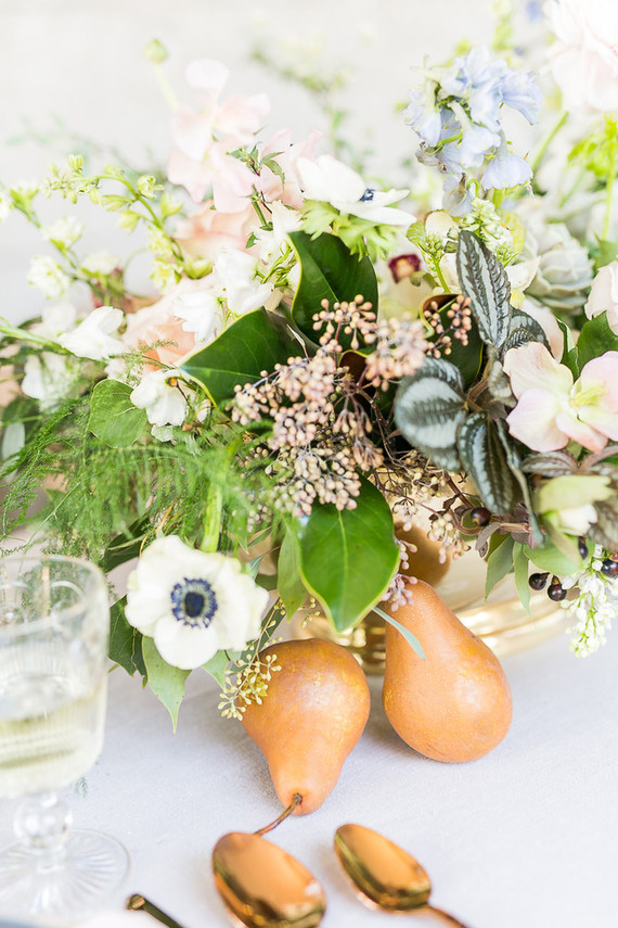 Spring wedding florals