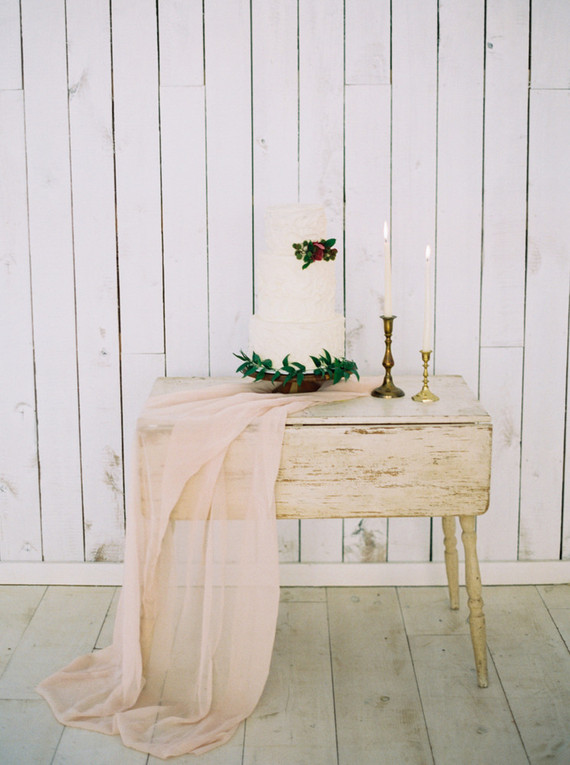 Romantic spring cake table