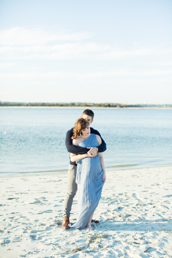 romantic coastal maternity photos