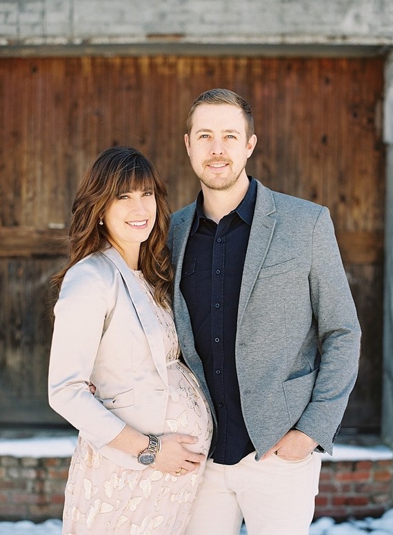 Winter maternity photos by Chris Isham