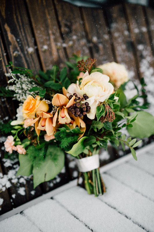 Winter bridal bouquet