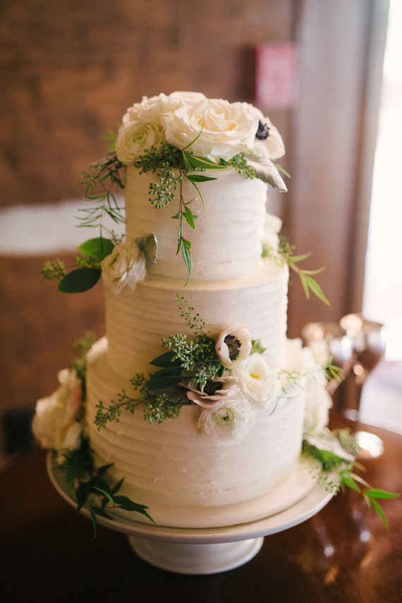 White wedding cake