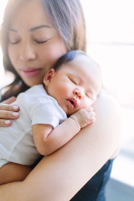 natural light newborn photos