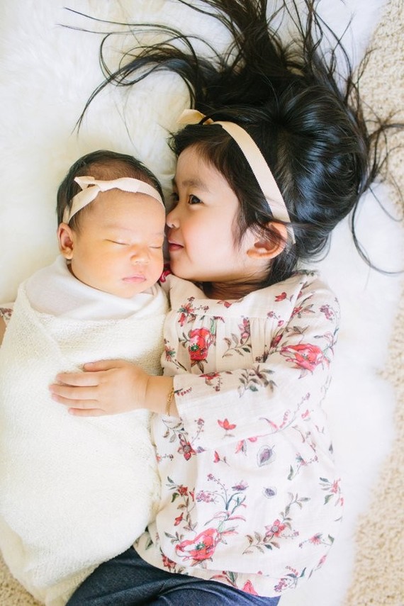sibling newborn photos