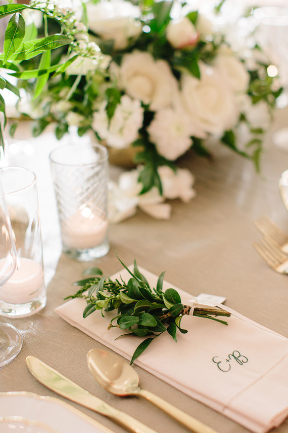 Gold and white wedding decor