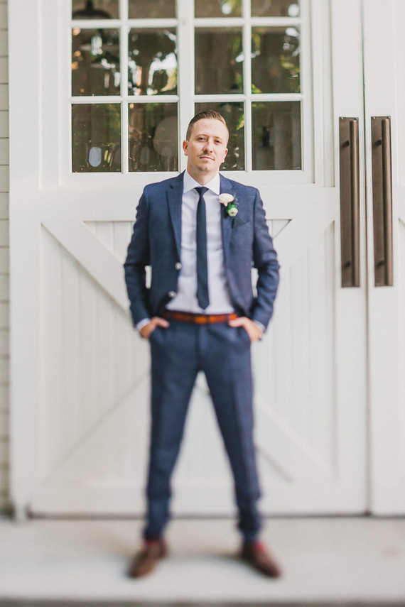 Navy groomsmen suit