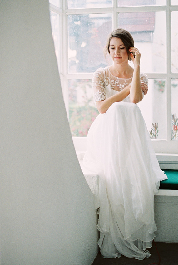 Open back lace wedding dress