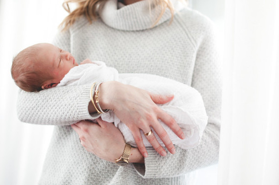 elegant newborn photos