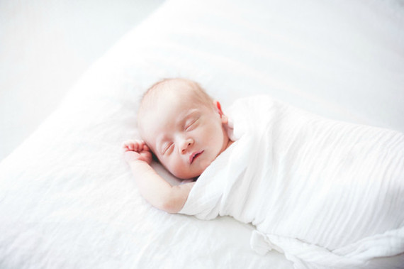 elegant newborn photos