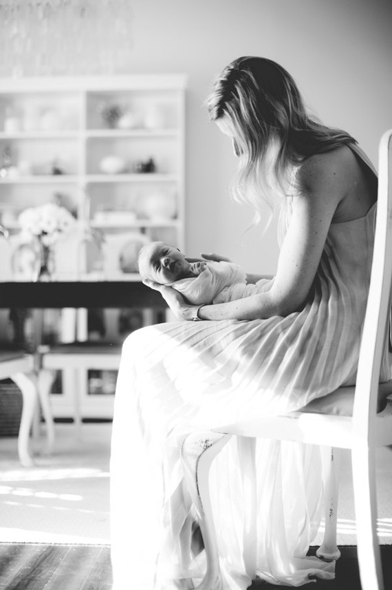 elegant newborn photos