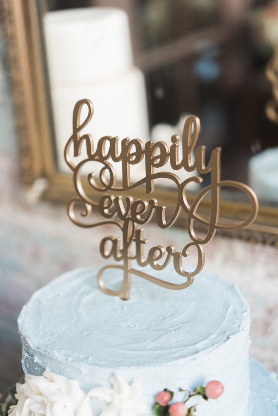 Cake topper