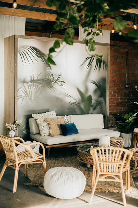 Tropical party decor