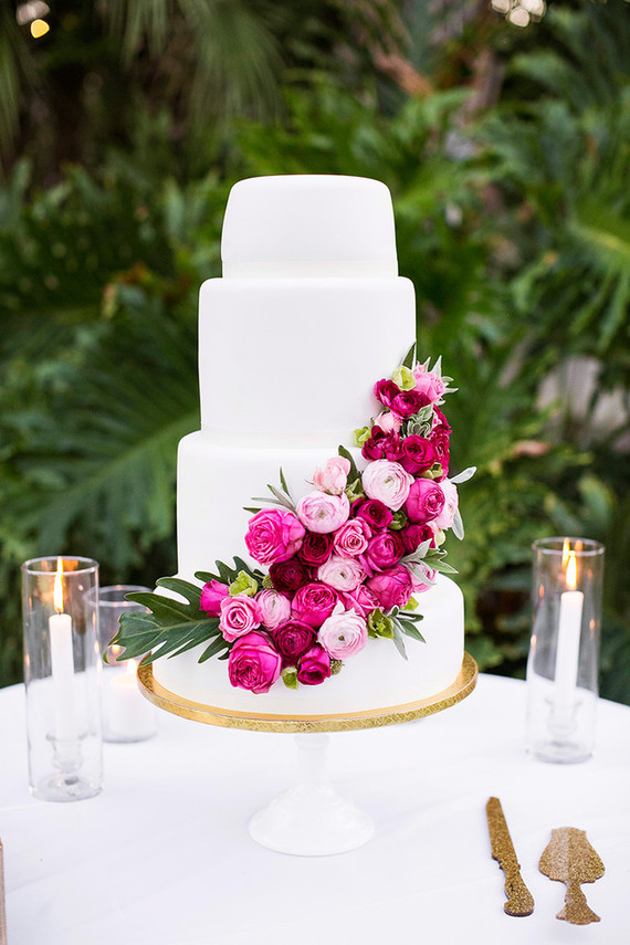 Tropical Palm Springs wedding