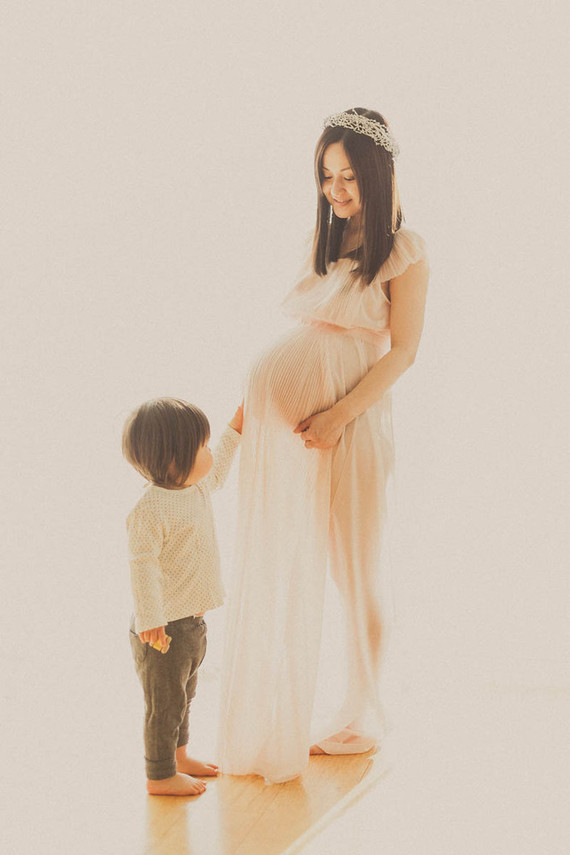mother son vintage style maternity photos